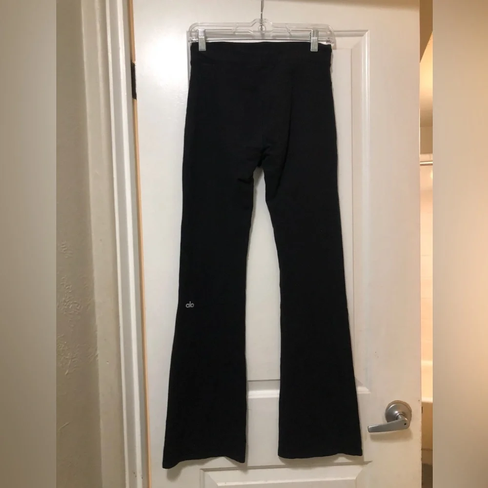 ALO Yoga Black Flare Wide-Leg leggings Size Small So CUTE